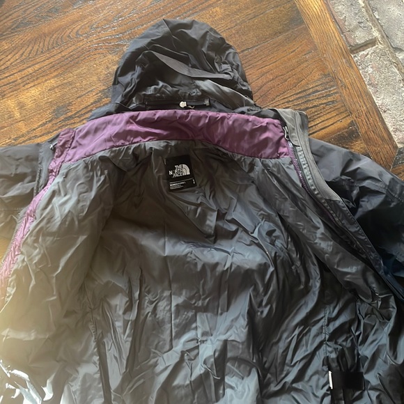 3 in 1 jacket by Northface size small - Picture 2 of 6